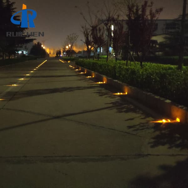 Unidirectional Solar Road Stud Cat Eyes In Korea For Road Safety
